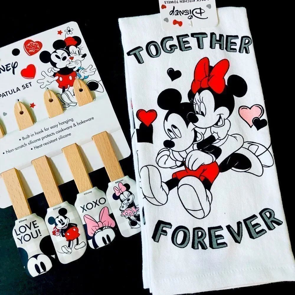 NWT Disney Mickey & Minnie Mouse Love Hearts Kitchen Towels Spatulas Set